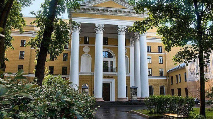 Киностудию «Ленфильм» передают Петербургу