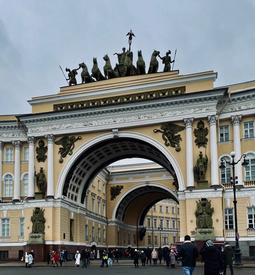 Вход в Эрмитаж будет бесплатным 5 октября в честь Дня учителя