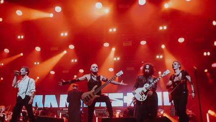 Симфоническое Rammstein Show: грандиозный перфоманс на сцене клуба «А2» — фото 1