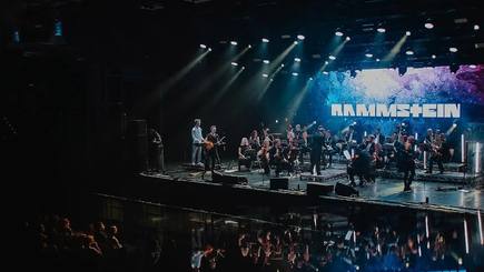 Симфоническое Rammstein Show: грандиозный перфоманс на сцене клуба «А2» — фото 6