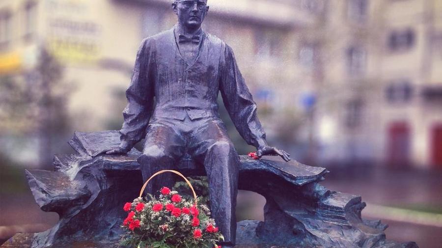 Памятник Шостаковичу