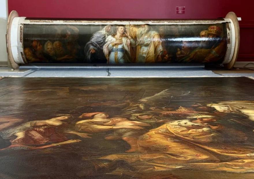 Впервые за 200 лет Русский музей отреставрирует два полотна русской исторической живописи: «Взятие Казани 2 октября 1552 года» и «Призвание Михаила Фёдоровича Романова на царство 14 марта 1613 года». 