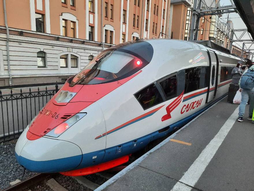 Дополнительные места добавят в «Сапсаны» между Москвой и Питером