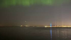 Северное сияние озарило Петербург и Ленобласть