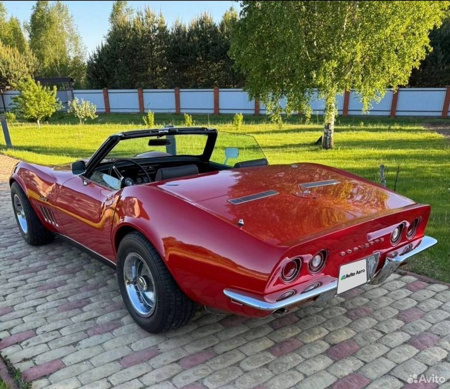 В Петербурге продают редкий Chevrolet Corvette 1969 года 