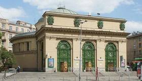 Фасады и стилобат станции метро «Нарвская» планируют отреставрировать 