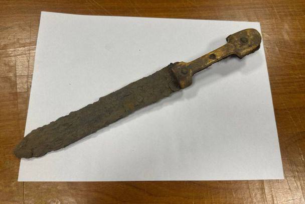 Кинжал 19 века случайно нашли в Выборге