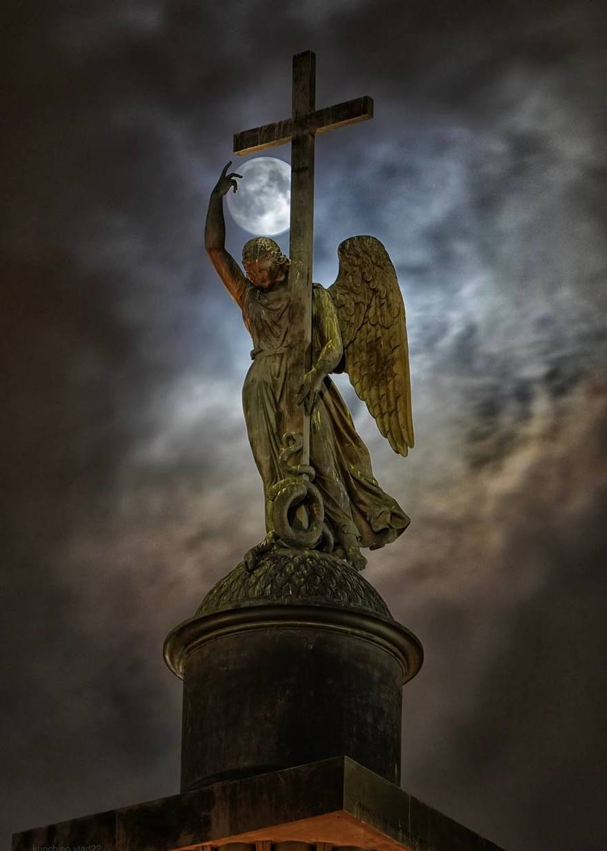 «Бобровое суперлуние» в Петербурге