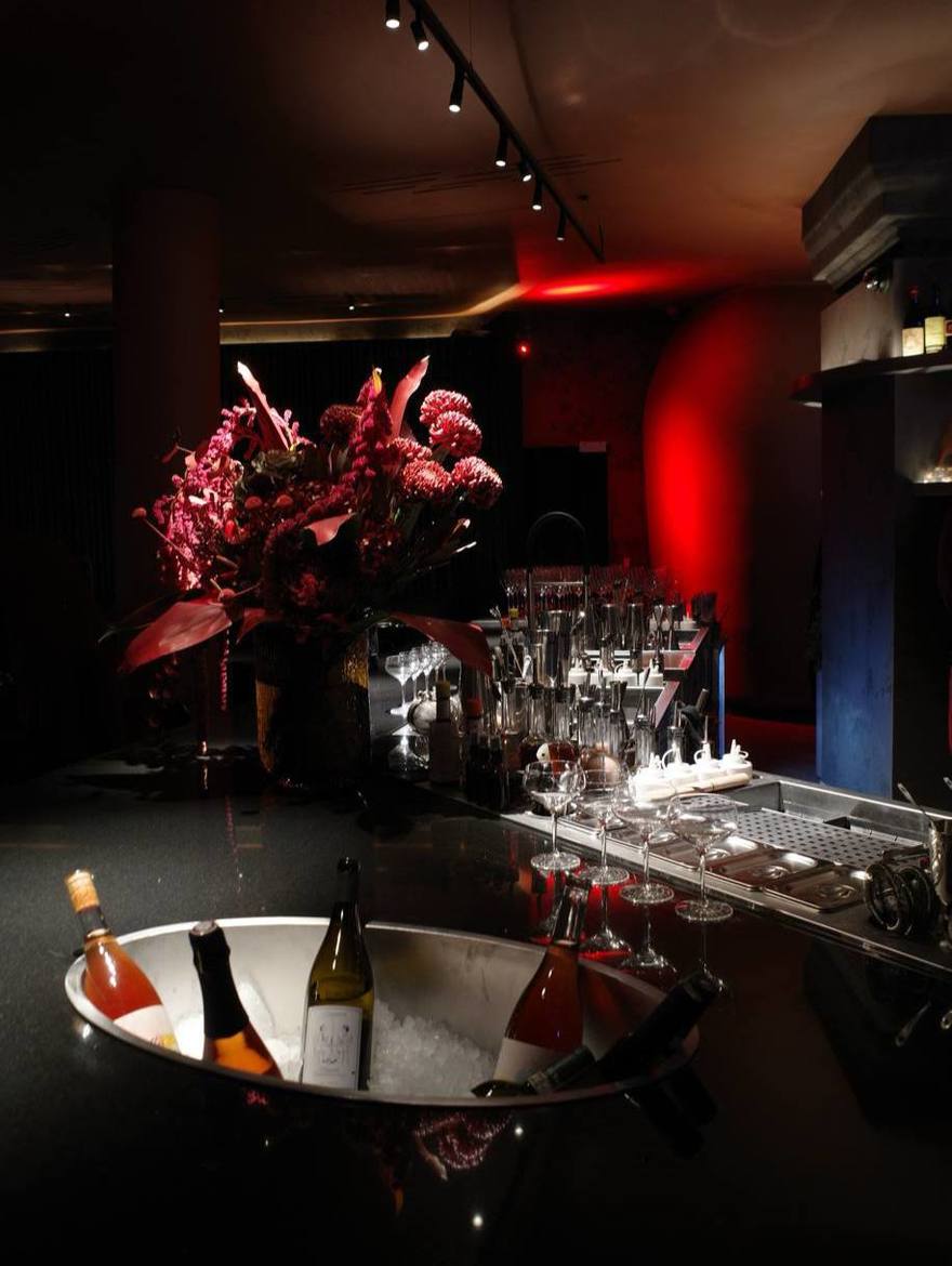 Самое дорогое блюдо Петербурга — лобстеры с икрой за 370 тысяч рублей