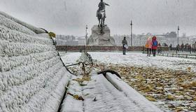 В ближайшие дни в Петербурге ожидаются морозы и мокрый снег, предупреждают синоптики.