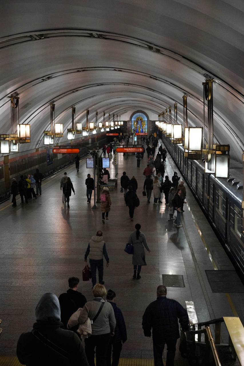 Петербург перенёс сроки открытия новых станций метро и вестибюля на «Театральной»