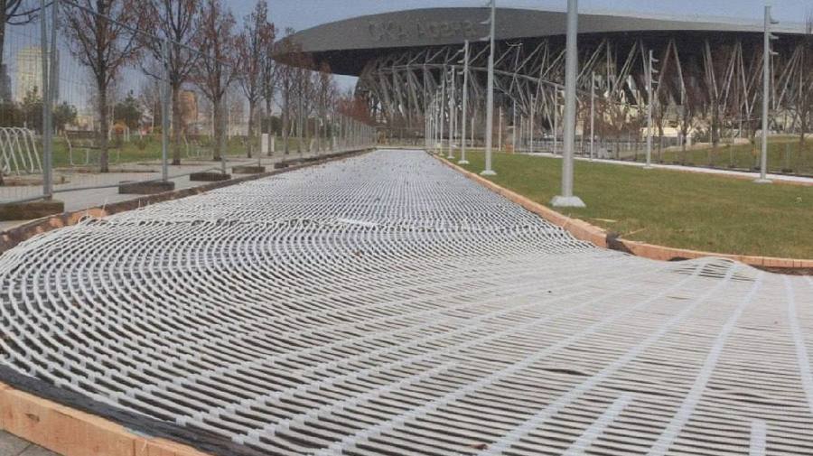Каток впервые зальют возле «СКА Арены». Его откроют уже 7 декабря.