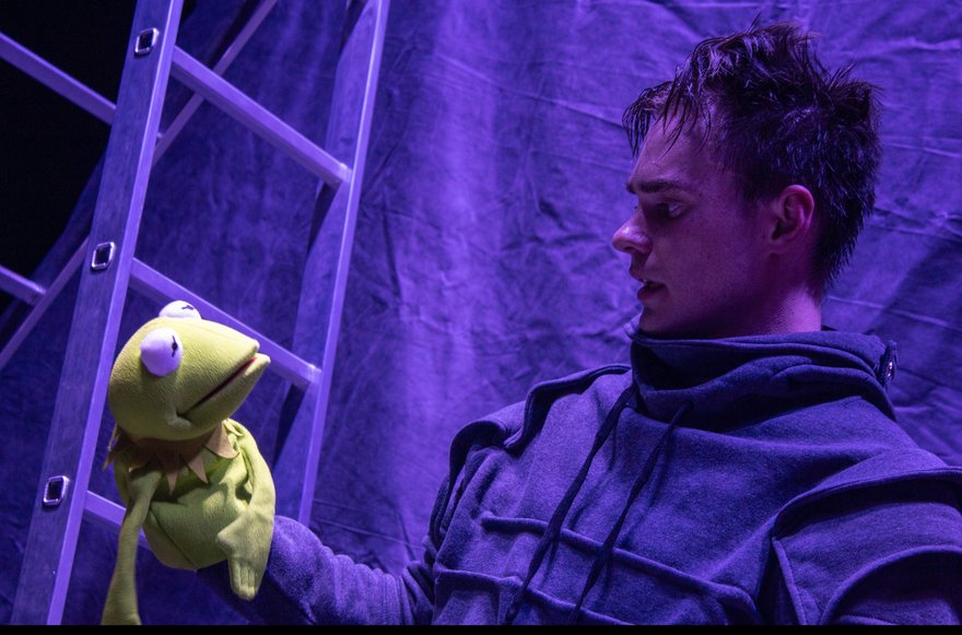 Экспериментальный спектакль «Гамлет + Офелия»