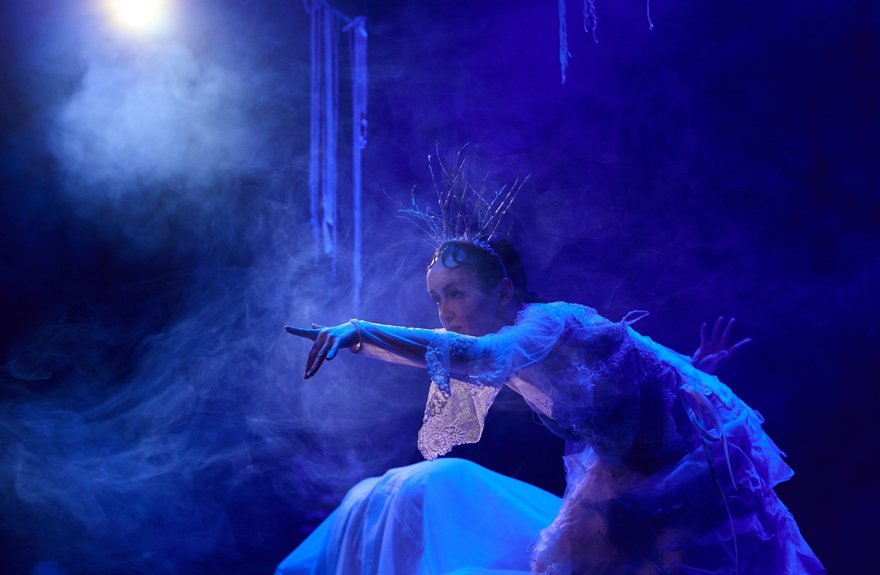 Спектакль по Туве Янсон «Здесь раньше росли яблоки»