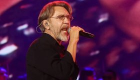 Шнуров – самый дорогой артист для новогодних корпоративов