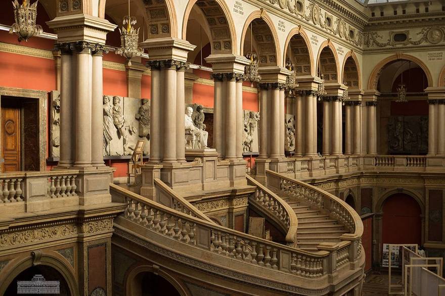 В Академии Штиглица пройдет ежегодная новогодняя ярмарка «Елка под куполом»