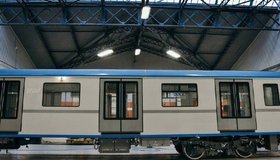 В Петербурге представили новый поезд «Балтиец‑2» в синем цвете. Состав планируют направить на Московско‑Петроградскую линию метрополитена.  