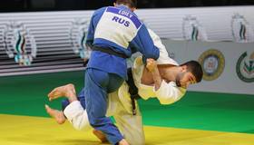 Международная федерация дзюдо вернула российским спортсменам право выступать на международных турнирах под флагом страны, сообщает пресс-служба IJF.