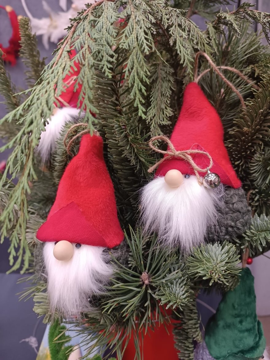 Ярмарка «Подарки к Новому году» в ТЦ «Форум»