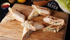 Петербургские депутаты предложили узаконить шаверму в ГОСТе наравне с шаурмой