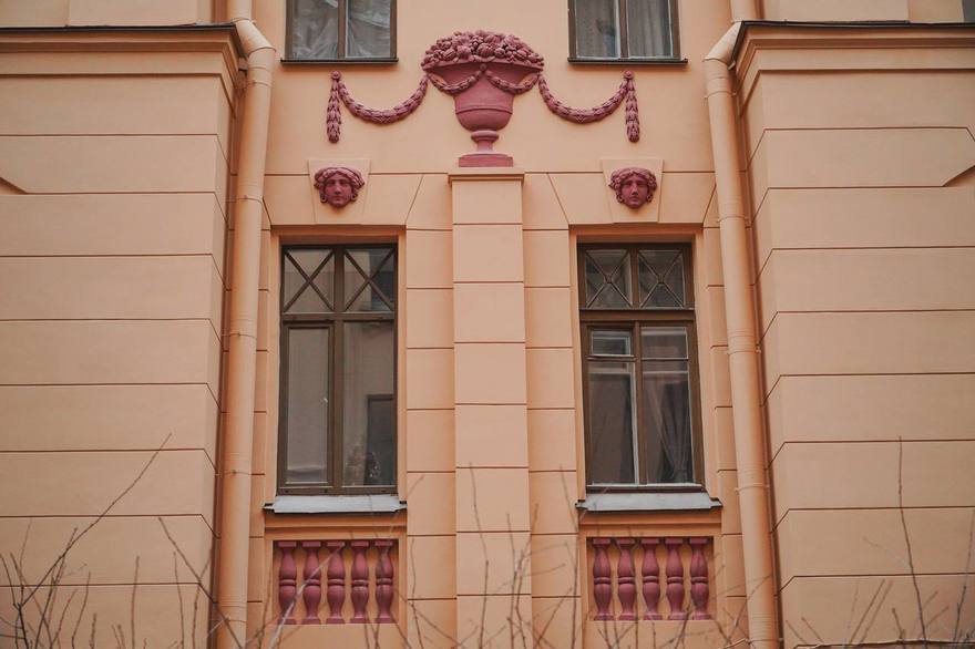 На Рубинштейна отреставрировали дом, в котором жил Сергей Довлатов