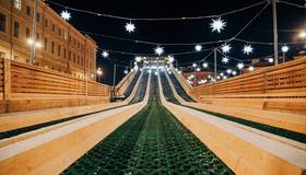 Горка на Дворцовой площади заработала с сегодняшнего дня