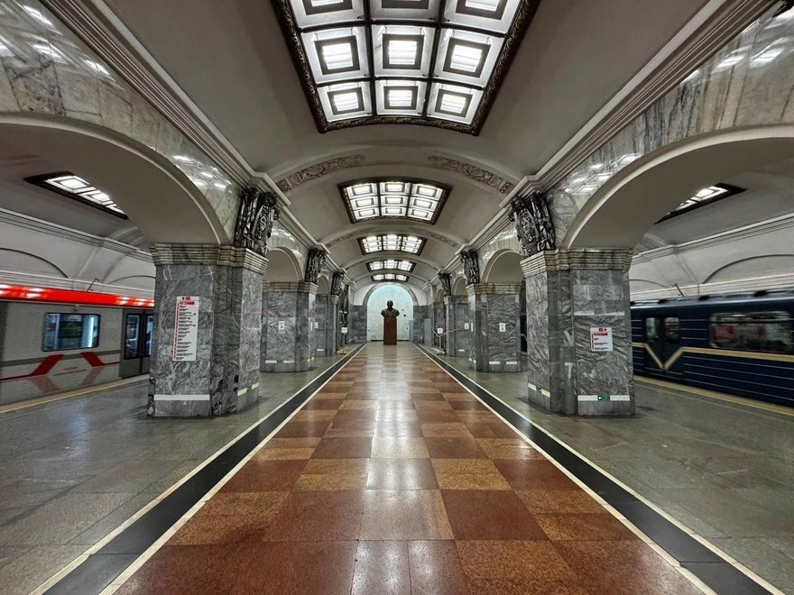 Вот так выглядит новый переход со станции «Кировский завод» на ещё не открытую «Путиловскую».