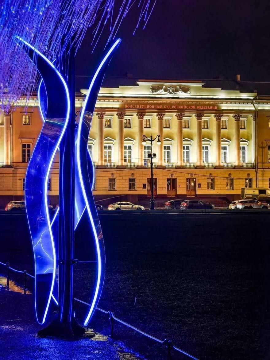 Невероятный космический тоннель появился у здания Президентской библиотеки