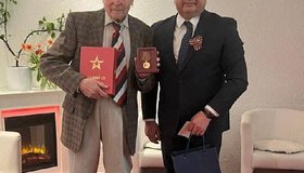 Умер житель блокадного Ленинграда и известный композитор Александр Мерлин