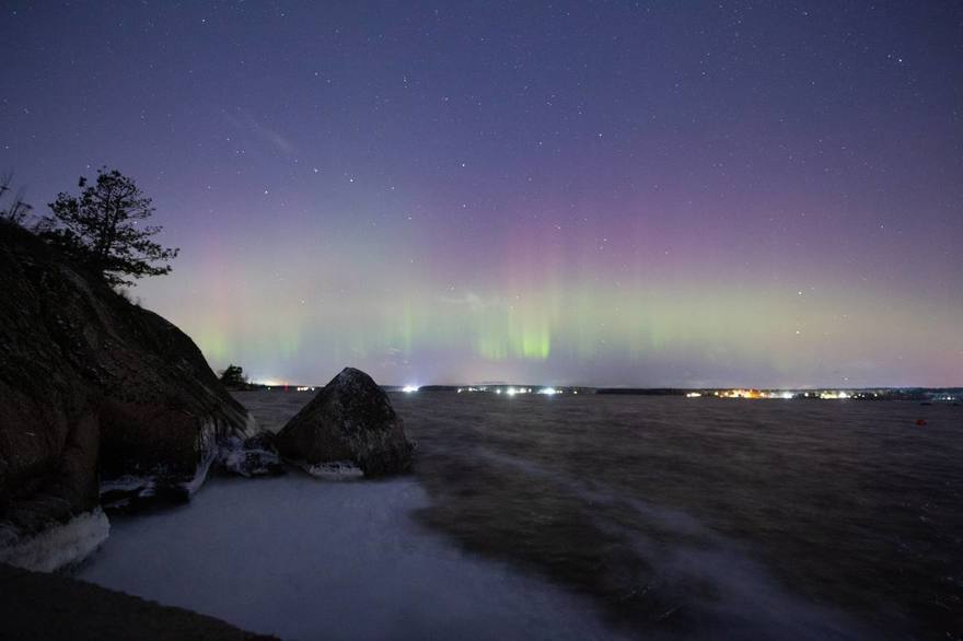 Северное сияние может появиться сегодня ночью над Петербургом и Ленобластью.