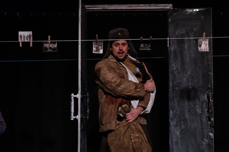 Спектакль «Отпуск по ранению» 