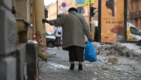 Жительница Петербурга выиграла 300 тысяч у коммунальщиков за падение на льду