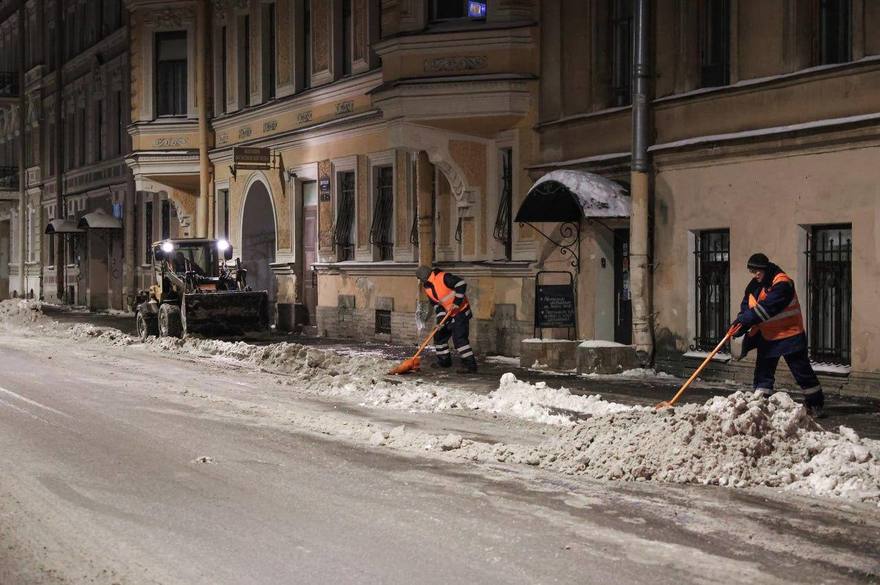 За неделю с улиц Петербурга вывезли рекордные 315 тысяч кубометров снега