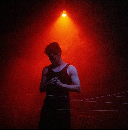 Спектакль «Разрывая молчание» 