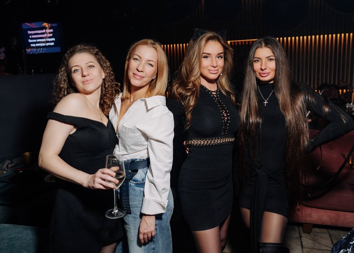 ROCK PARTY в караоке-ресторане CHERISH