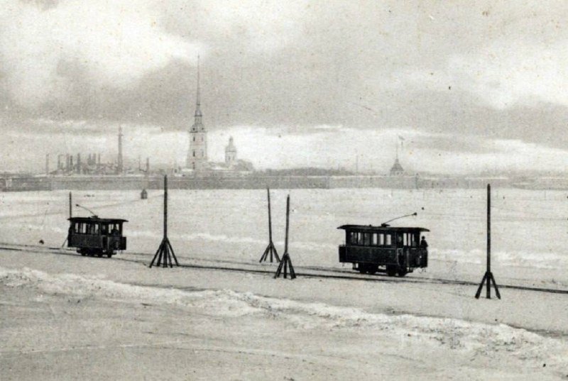Надо знать: как трамвай ходил по льду Невы  