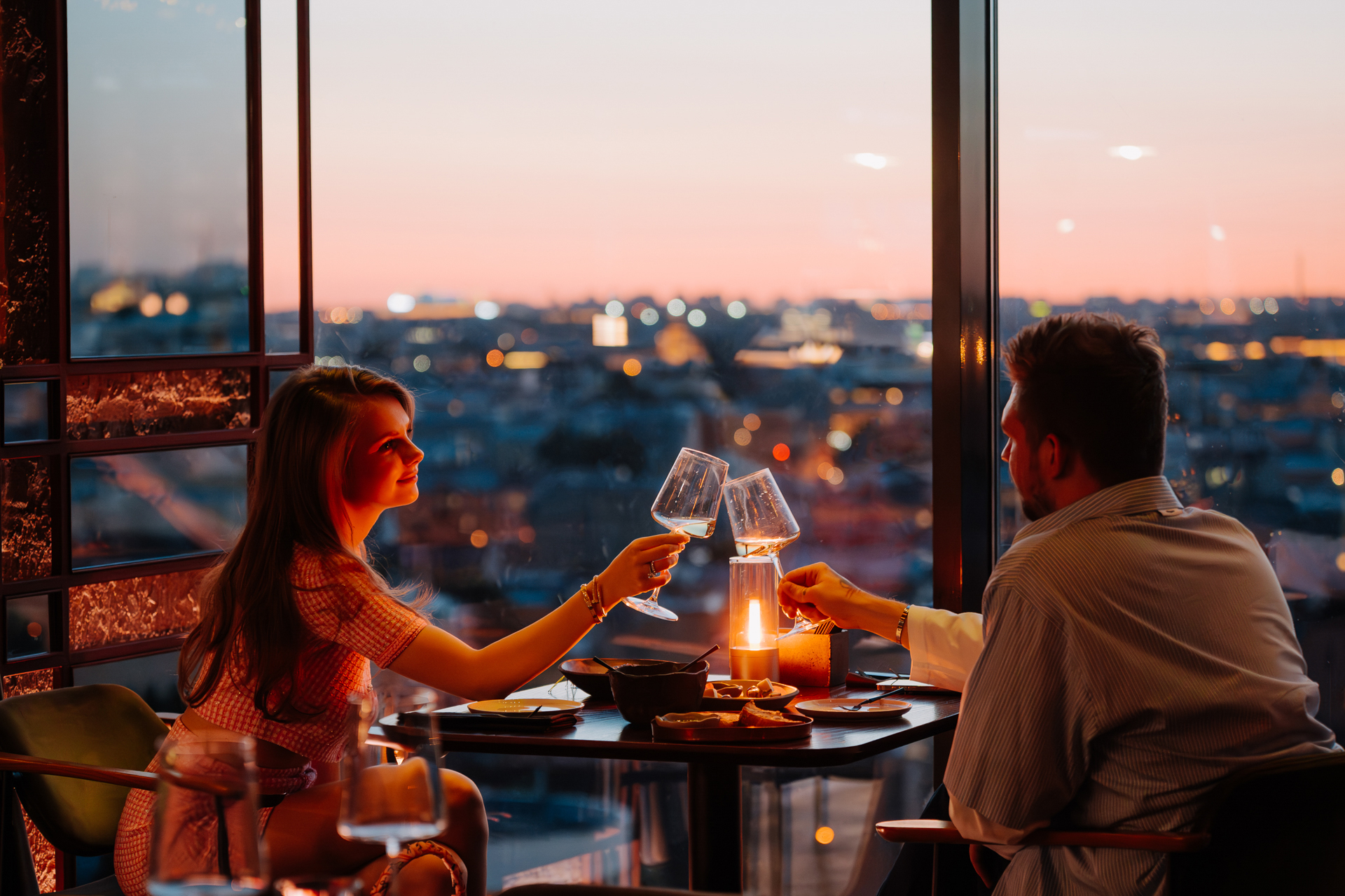 День всех влюбленных в панорамном ресторане F11