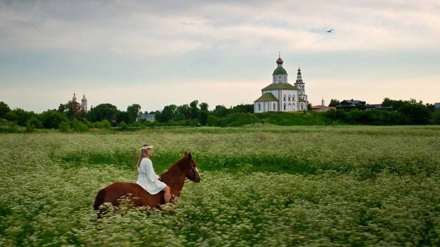 В кинотеатре «Аврора» состоится премьера документального фильма Сергея Дебижева «Суздаль. 1000 лет и один день»