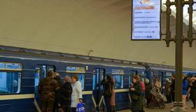 В Петербурге стоимость проезда в метро повысилась до 95 рублей при оплате банковской картой или с использованием жетона