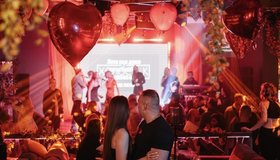 День всех влюбленных в караоке-ресторане CHERISH