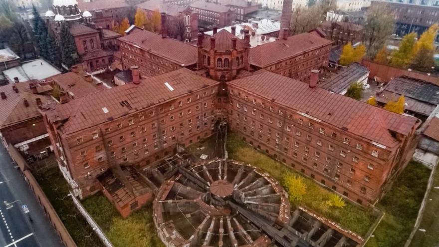 Бывшее СИЗО «Кресты» на Арсенальной набережной официально внесли в единый реестр объектов культурного наследия регионального значения. 