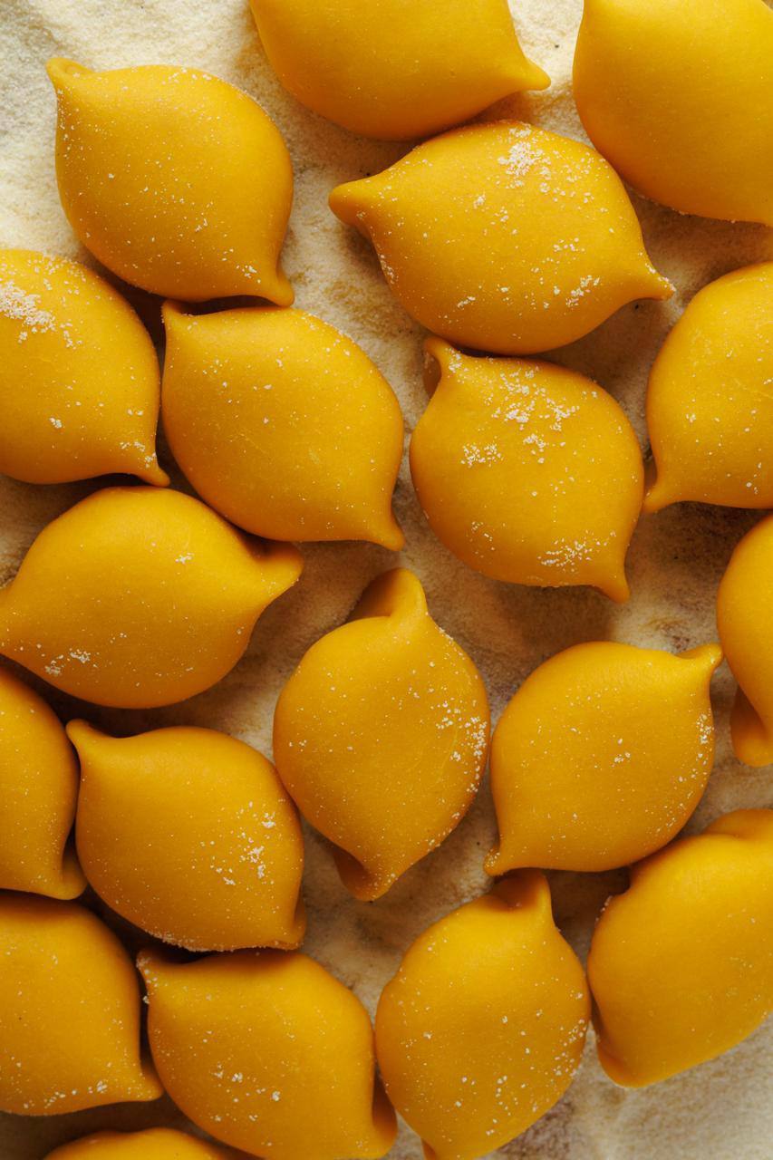 Петербургский ресторан запустил доставку пасты в форме морковок и лимончиков