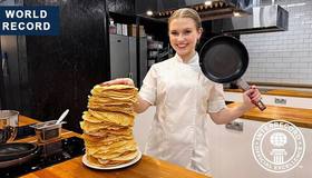 Петербургская студентка Александра Рогова установила мировой рекорд, испекла 199 блинов всего за час