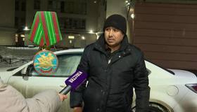 Дворник из Петербурга Хайрулло Ибадуллаев, спасший ребенка, получил на родине медаль «Жасорат» за отвагу. Соответствующий указ подписал президент Узбекистана Шавкат Мирзиёев.
