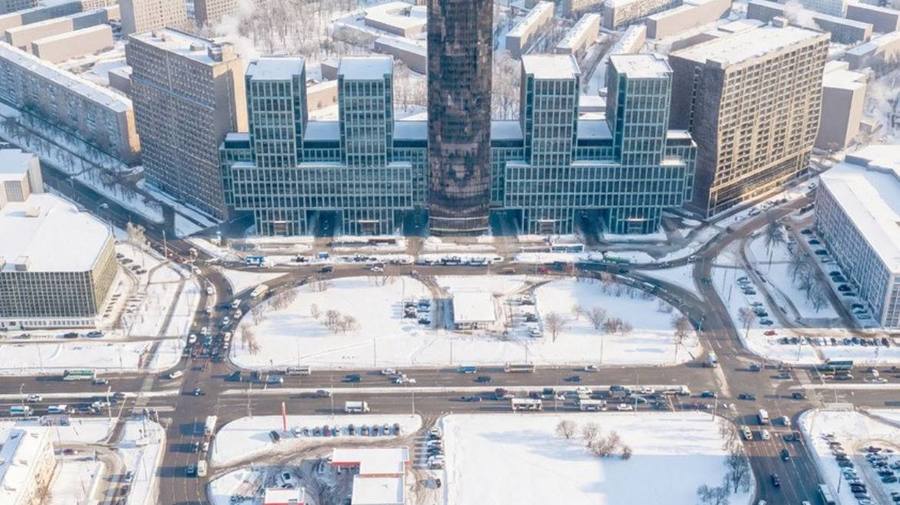 На площади Конституции вырастет новая деловая «скоба» вокруг Leader Tower