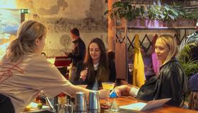 Последняя вечеринка зимы в фуд-холле «Балаган» 