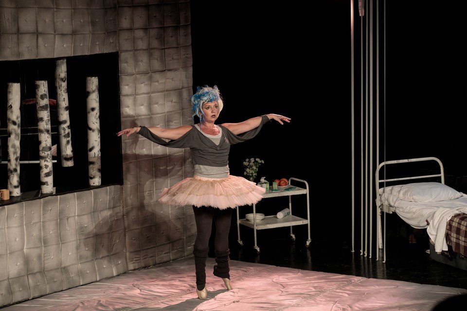 Спектакль «Три дуры, три дороги, три души (3D)»