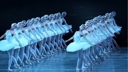 Спектакль «Лебединое озеро»  — фото 2