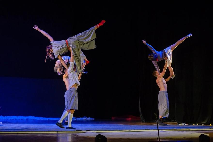 Театр-цирк Монгольфьери 