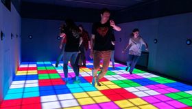 Майские праздники в Pixel Quest